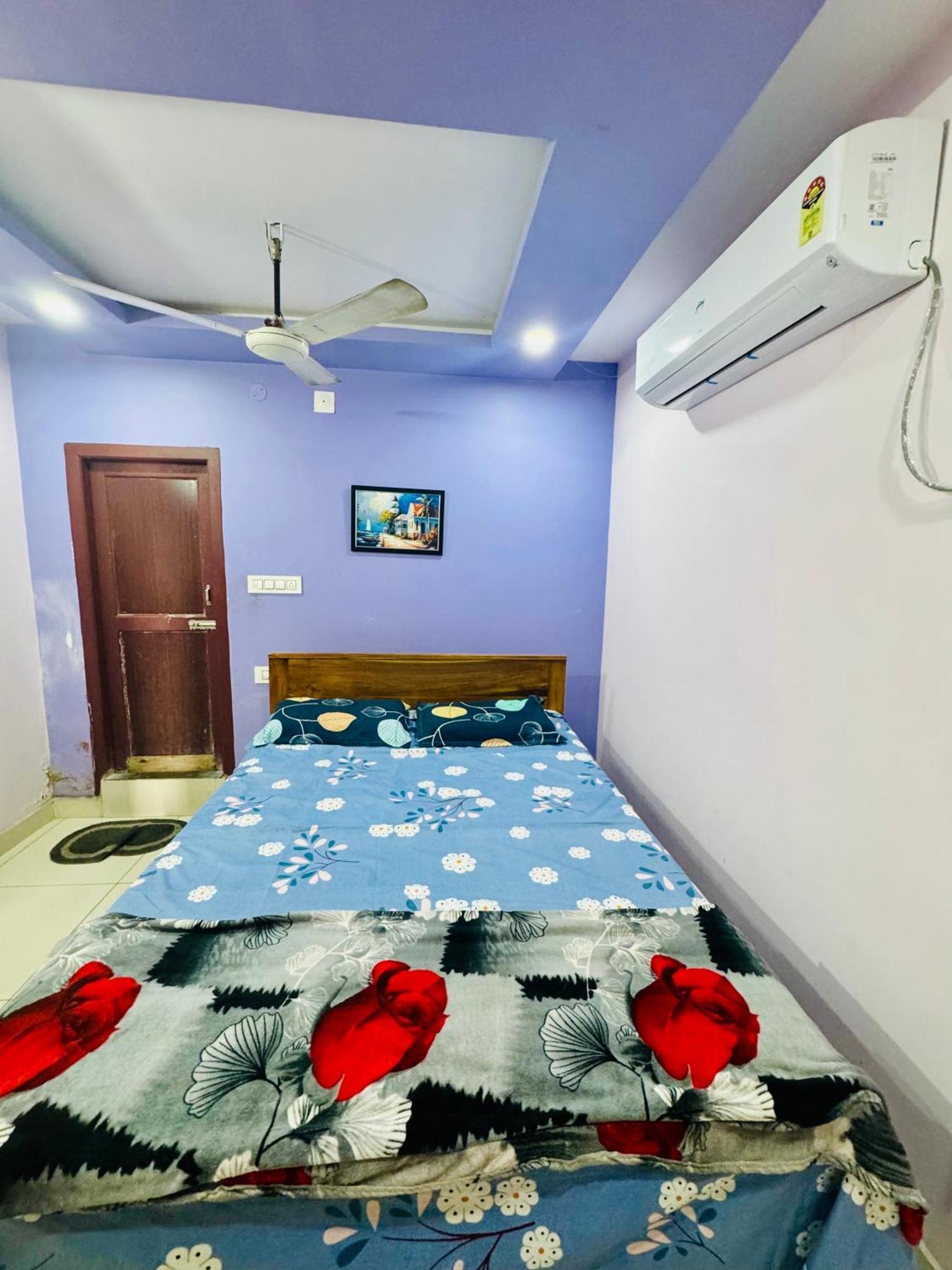 Sri Padha Vallabha Serenity Homestay Pithapuram Экстерьер фото